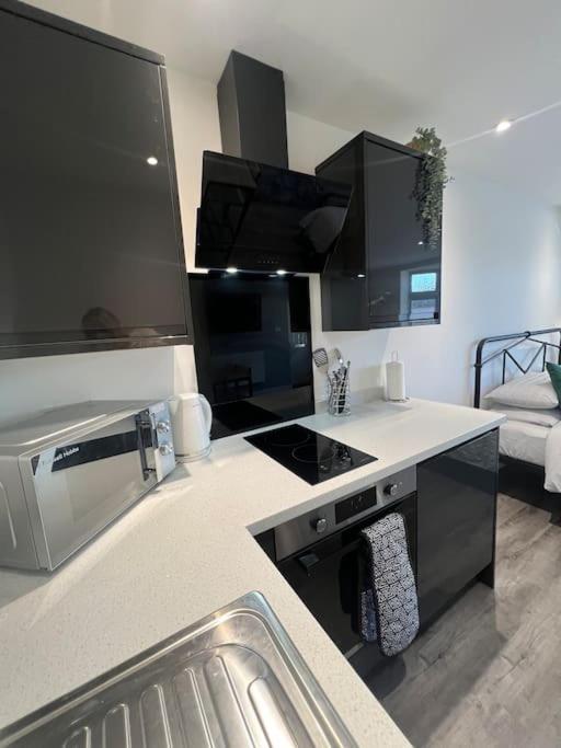 Abbotsbury 1 Bed Studio Opposite Uwe Free Parking Bristol Exterior photo